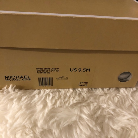 White MK sneaker - Picture 7 of 8